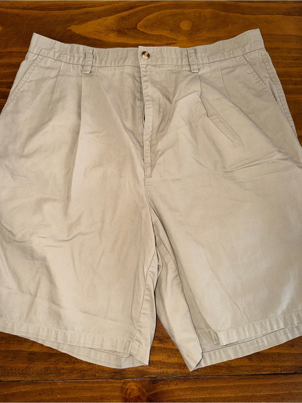 Tommy Hilfiger Mens 36 Khaki Chino Shorts Pleated Front 100% Cotton Vintage Flag